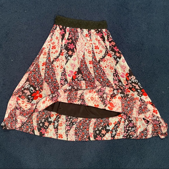 LOT OF 4 XS LULAROE LOLA SKIRTS - Picture 2 of 6